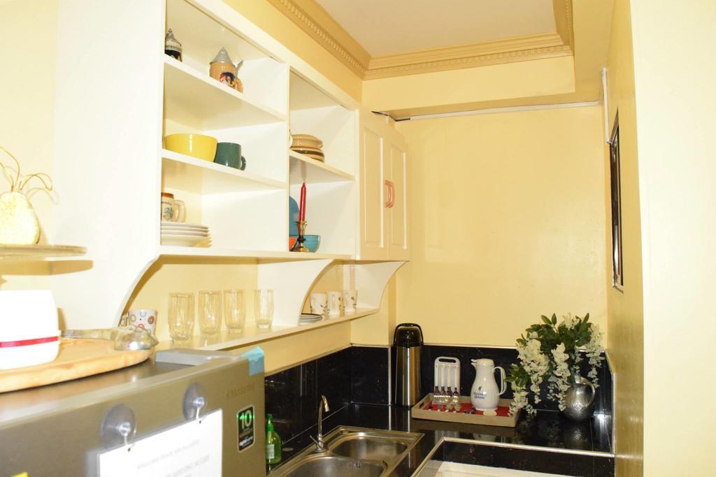 The Saint Joseph Residential Suites Lucena Δωμάτιο φωτογραφία